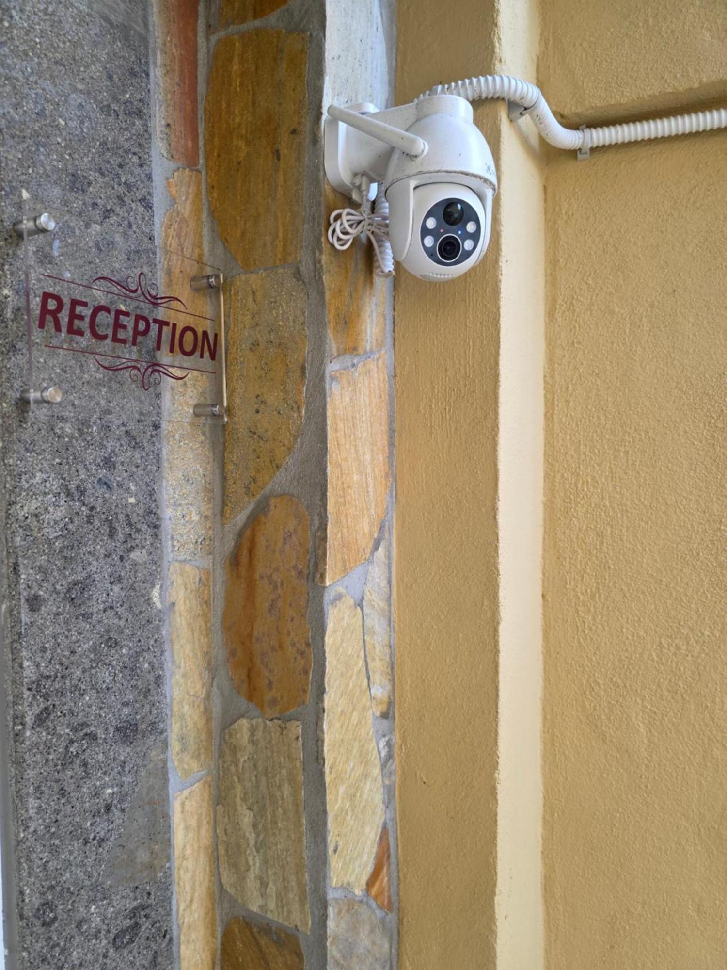 Guesthouse Aurora A.E. Roma Exterior foto
